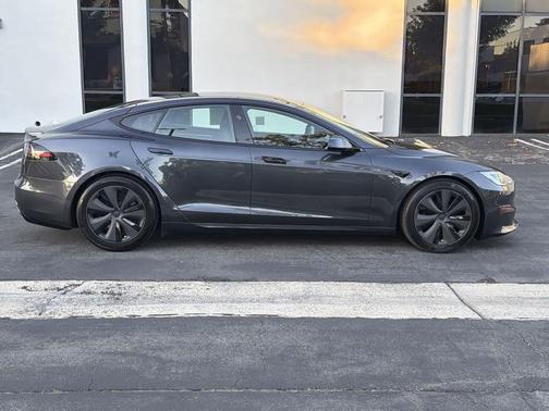 2025 Tesla Model S Rear-Wheel Drive