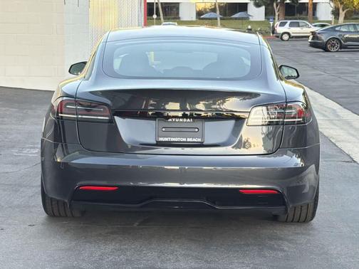 2025 Tesla Model S Rear-Wheel Drive