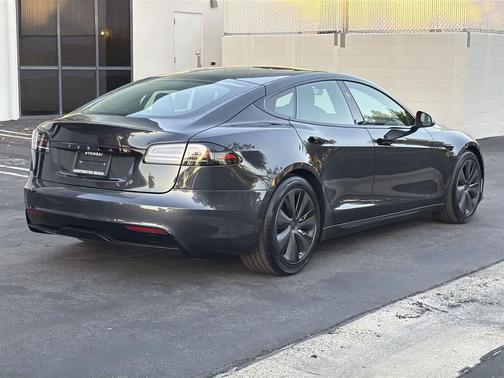 2025 Tesla Model S Rear-Wheel Drive