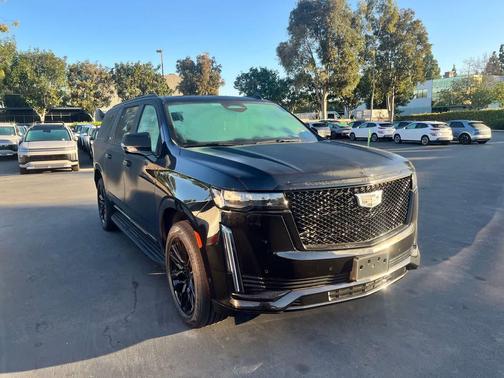 2021 Cadillac Escalade ESV Sport Platinum