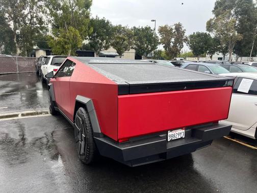 2024 Tesla Cybertruck All-Wheel Drive