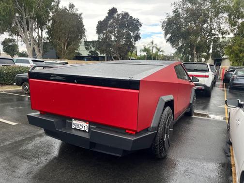 2024 Tesla Cybertruck All-Wheel Drive