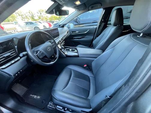 2023 Toyota Mirai Base
