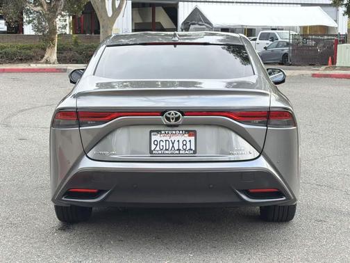 2023 Toyota Mirai Base