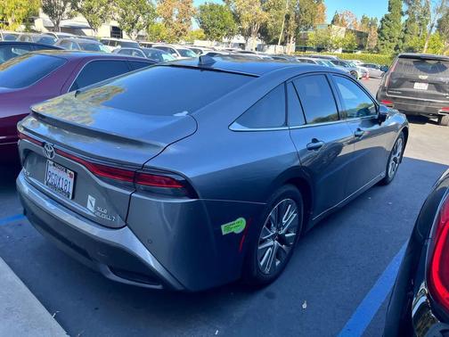 2023 Toyota Mirai Base