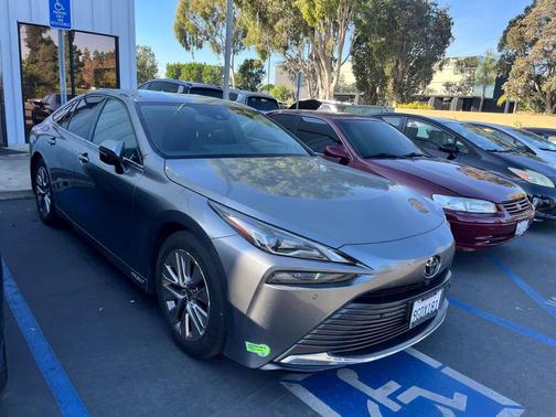 2023 Toyota Mirai Base