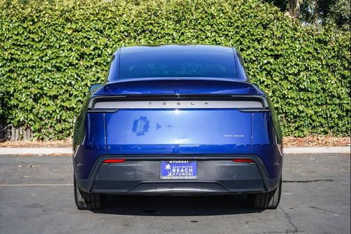 Deep Blue Metallic 2026 Tesla Model Y Long Range Launch Series
