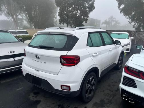 2023 Hyundai VENUE SEL