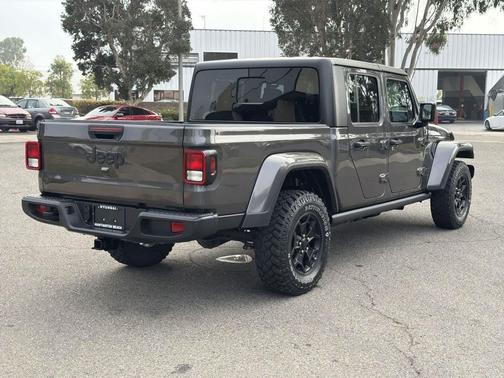 2022 Jeep Gladiator Willys 4x4