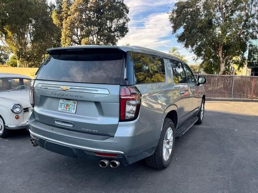 2023 Chevrolet Suburban Premier