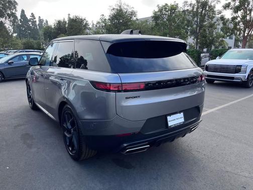 2023 Land Rover Range Rover Sport SE