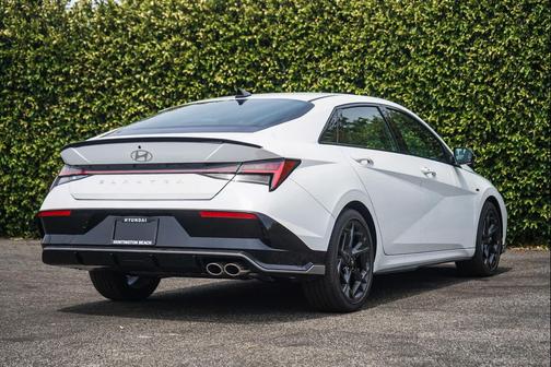 Atlas White 2026 Hyundai ELANTRA SE