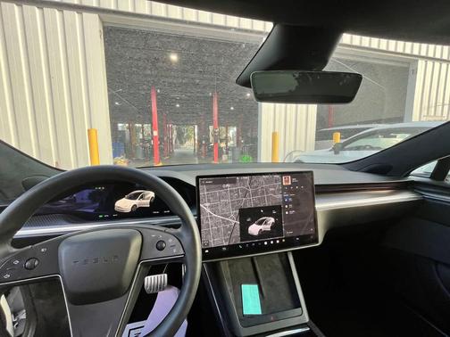 2023 Tesla Model S Plaid