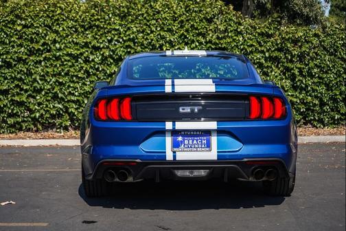Atlas Blue Metallic 2022 Ford Mustang GT