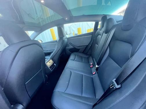 2025 Tesla Model 3 Long Range