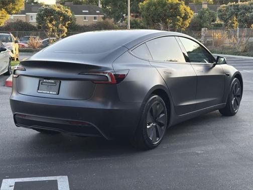 2025 Tesla Model 3 Long Range