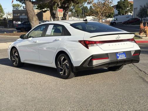 2025 Hyundai ELANTRA Sport