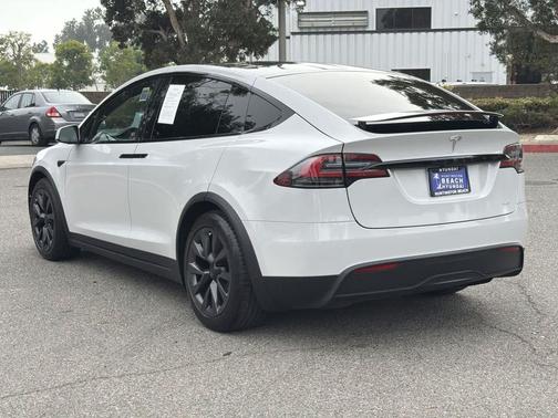 2022 Tesla Model X Plaid Tri Motor All-Wheel Drive