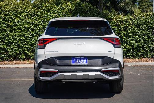 Snow White Pearl 2023 Kia Sportage Hybrid LX