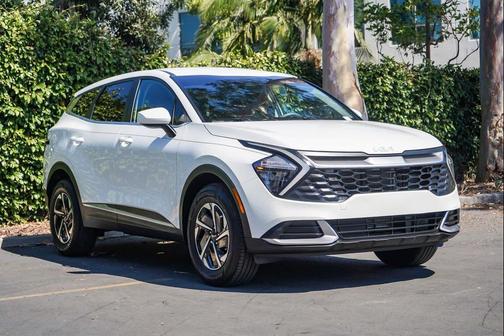 Snow White Pearl 2023 Kia Sportage Hybrid LX