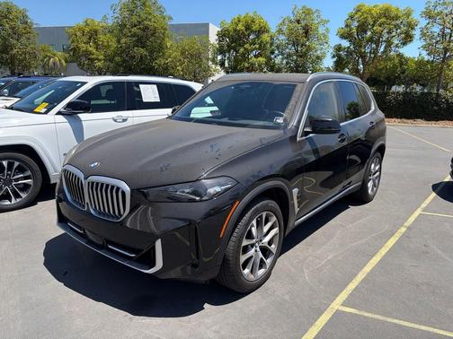 Black Sapphire Metallic 2024 BMW X5 sDrive40i