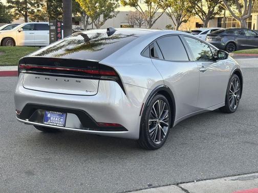 2024 Toyota Prius XLE