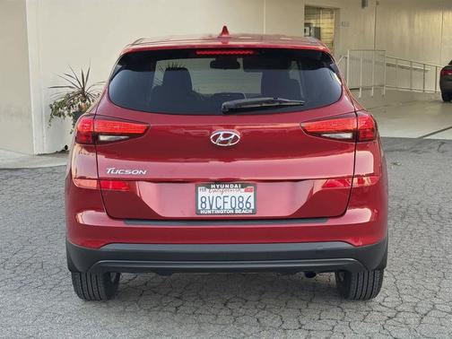 2021 Hyundai TUCSON SE