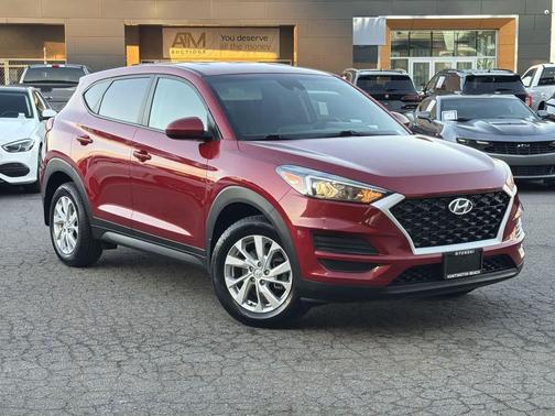2021 Hyundai TUCSON SE
