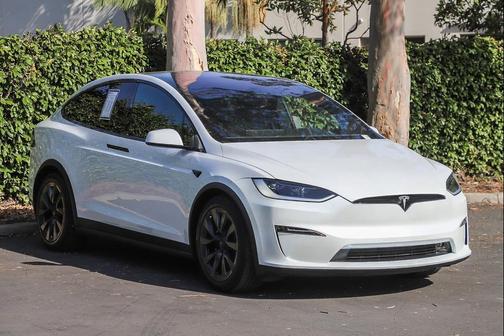 Pearl White Multi-Coat 2024 Tesla Model X Long Range
