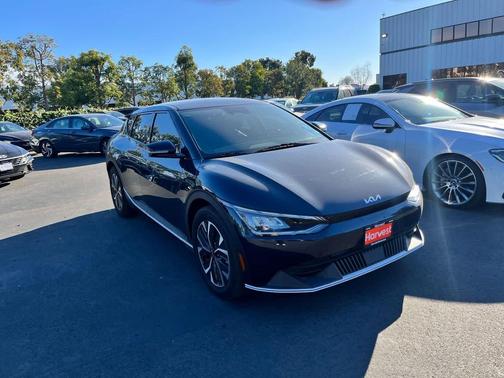 2022 Kia EV6 Light