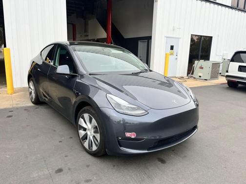 2023 Tesla Model Y Long Range Dual Motor All-Wheel Drive