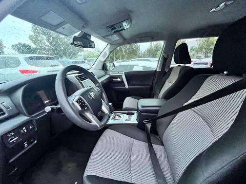 2022 Toyota 4Runner SR5