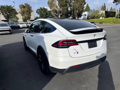 2022 Tesla Model X Dual Motor All-Wheel Drive