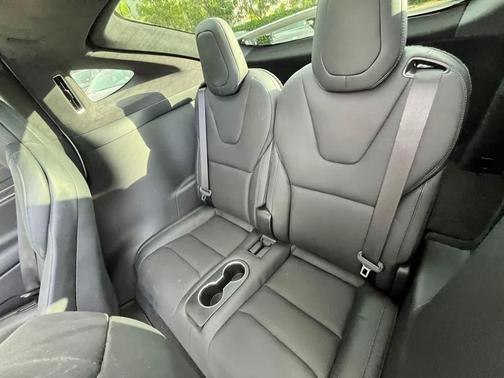 2022 Tesla Model X Dual Motor All-Wheel Drive