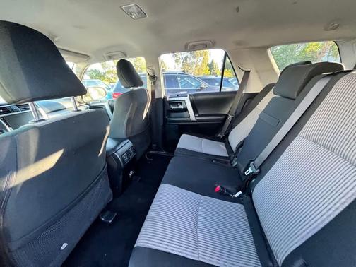 2022 Toyota 4Runner SR5