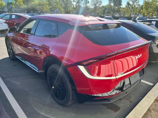 2023 Kia EV6 Wind