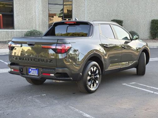 2025 Hyundai SANTA CRUZ SEL Activity