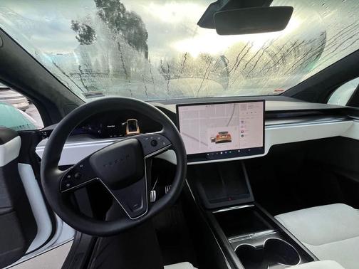 2022 Tesla Model X Plaid Tri Motor All-Wheel Drive