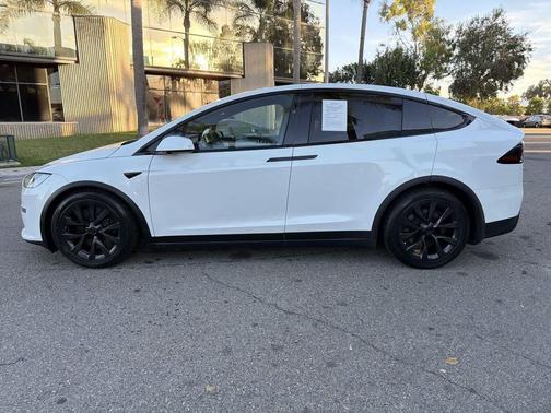 2022 Tesla Model X Plaid Tri Motor All-Wheel Drive