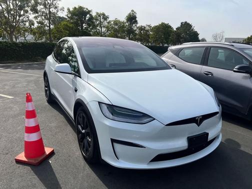 2023 Tesla Model X Standard Range