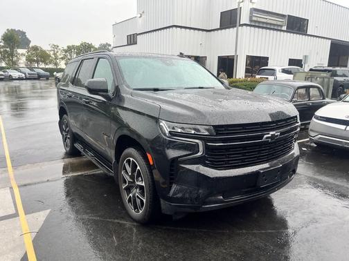 2023 Chevrolet Tahoe 4WD RST