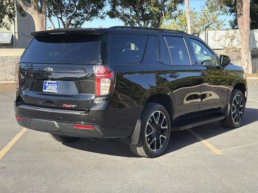 2023 Chevrolet Tahoe 4WD RST