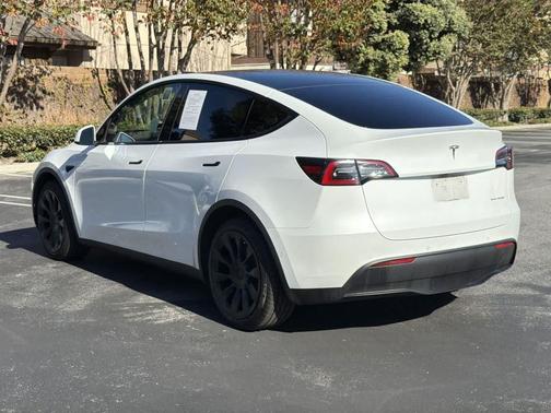 2021 Tesla Model Y Long Range Dual Motor All-Wheel Drive