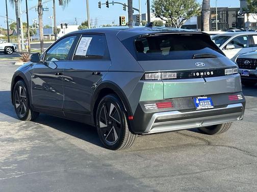 2025 Hyundai IONIQ 5 SE