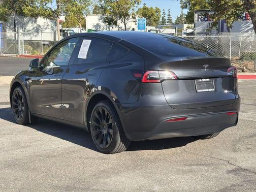 2024 Tesla Model Y Long Range Dual Motor All-Wheel Drive