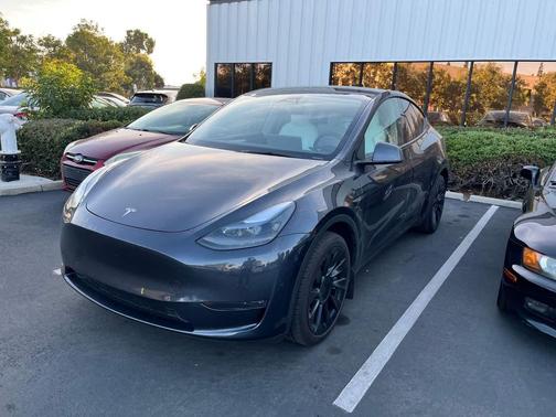 2024 Tesla Model Y Long Range Dual Motor All-Wheel Drive