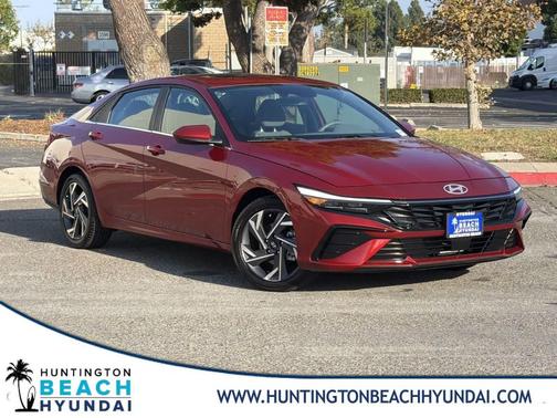 2025 Hyundai ELANTRA SEL