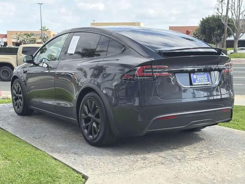 2024 Tesla Model X Long Range
