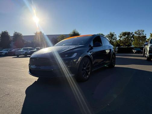 2024 Tesla Model X Long Range