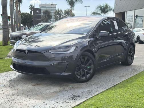 2024 Tesla Model X Long Range